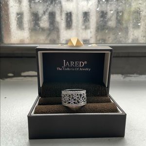 Pandora forget me not ring- Size 6